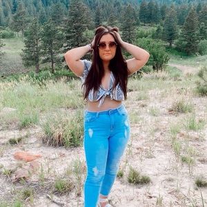 Meet your Posher, Victoria